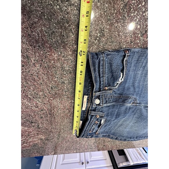 Levis Wedgie Jeans Size 25 High Rise Straight Medium Blue Denim Button Fly - Picture 11 of 16